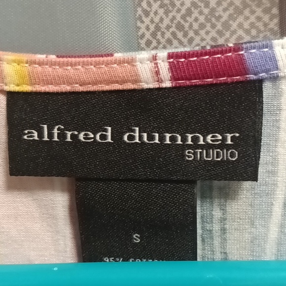 NWT alfred dunner studio beautiful short sleeve multi-colored blouse Size Small - Picture 3 of 5